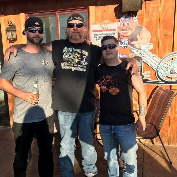 Meet your Posher, Alex - Picture 1 of 1